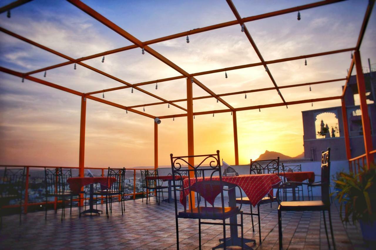 Hotel Kurabar Kothi Udaipur Exterior foto